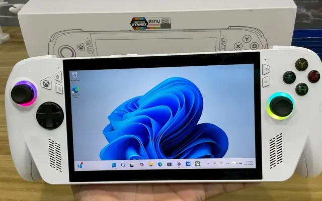 ตัวอย่างเครื่องเกมพกพาสำหรับส่งข้อมูลประเมินราคา